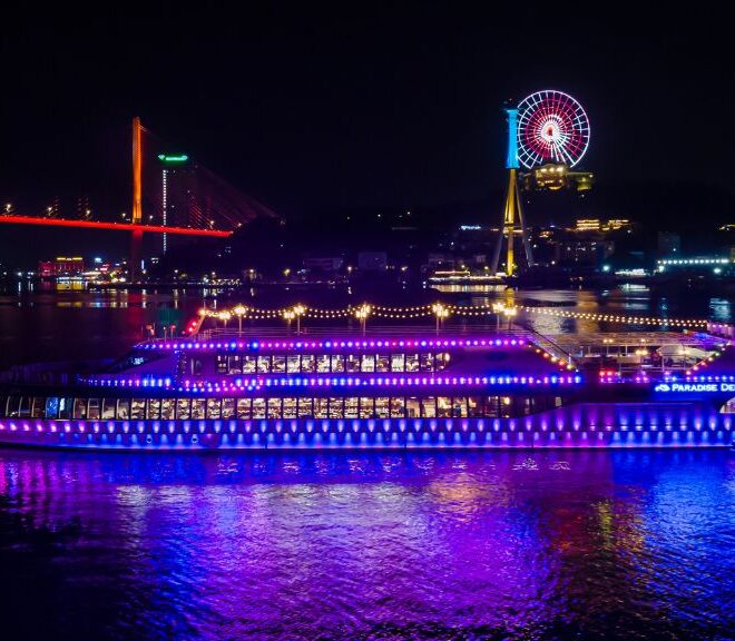Paradise Delight Cruise – The Ultimate Floating Restaurant Experience in Halong Bay | Gourmet Dining, Panoramic Views & Unforgettable Sunset Cruises 🌅