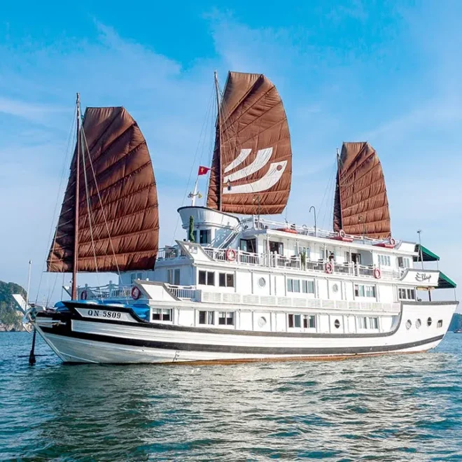 Bhaya Classic Cruise – The Original & Most Trusted Luxury Cruise in Halong Bay | Timeless Elegance, Consistent Service & Unbeatable Value 🌊