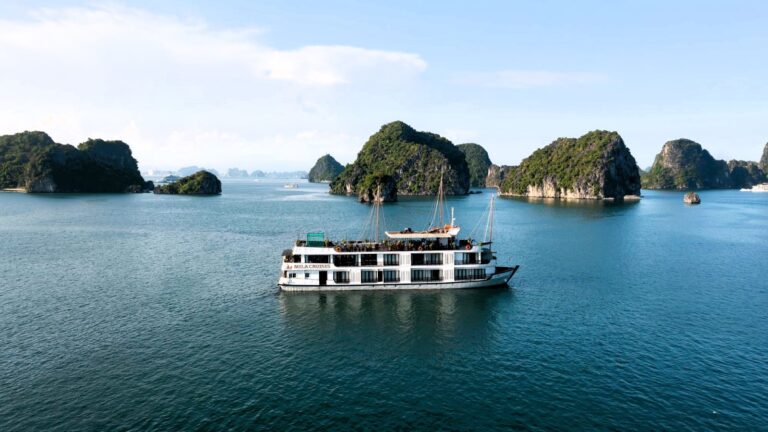 Discover the Rustic Elegance of Mila Cruise by HERMES Group: Your Ultimate 2-Day or 3-Day Luxury Escape in Hạ Long Bay